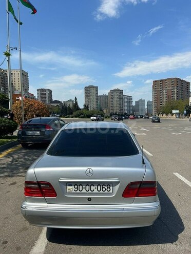 Mercedes E 240 1999, 344,400 km - 2.4 l - Bakı