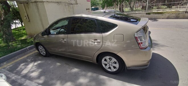 Toyota Prius-6