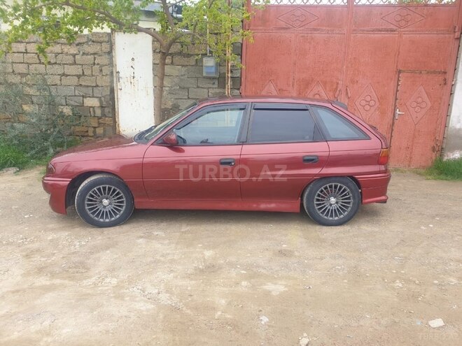 Opel Astra 1997, 398,000 km - 1.6 l - Bakı
