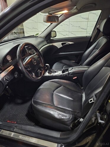Mercedes E 220 d-6