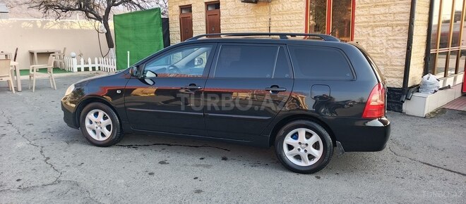 Toyota Corolla 2004, 345,000 km - 1.4 l - Zaqatala