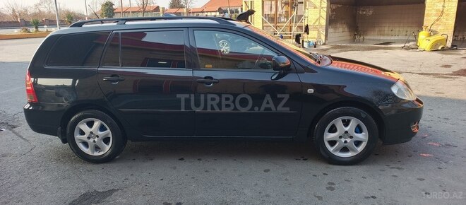 Toyota Corolla 2004, 345,000 km - 1.4 l - Zaqatala