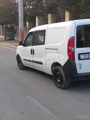 Fiat Doblo 2011, 306,400 km - 1.6 l - Bakı