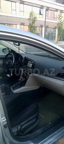 Hyundai Elantra 2017, 103,700 km - 1.6 l - Bakı