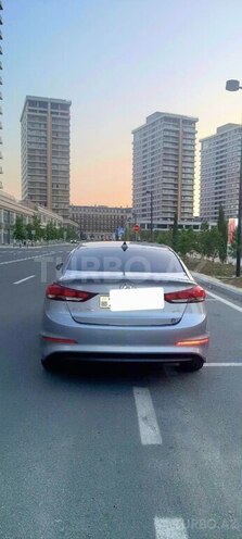 Hyundai Elantra 2017, 103,700 km - 1.6 l - Bakı