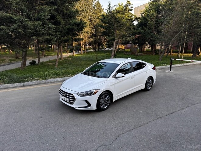 Hyundai Elantra 2017, 130,000 km - 2.0 l - Bakı