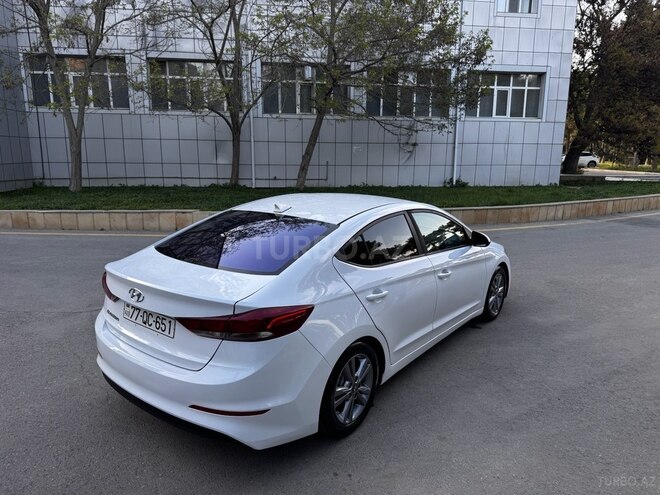 Hyundai Elantra 2017, 130,000 km - 2.0 l - Bakı