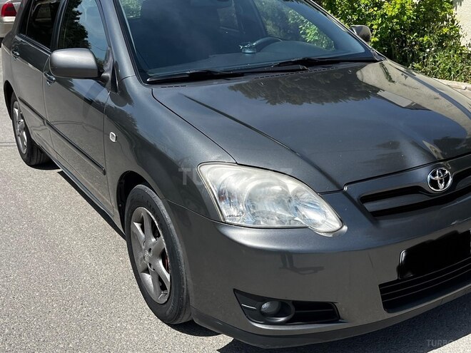 Toyota Corolla 2004, 249,000 km - 1.4 l - Bakı