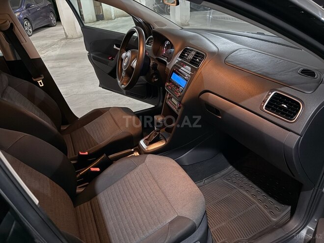 Volkswagen Polo 2010, 184,000 km - 1.4 л - Bakı