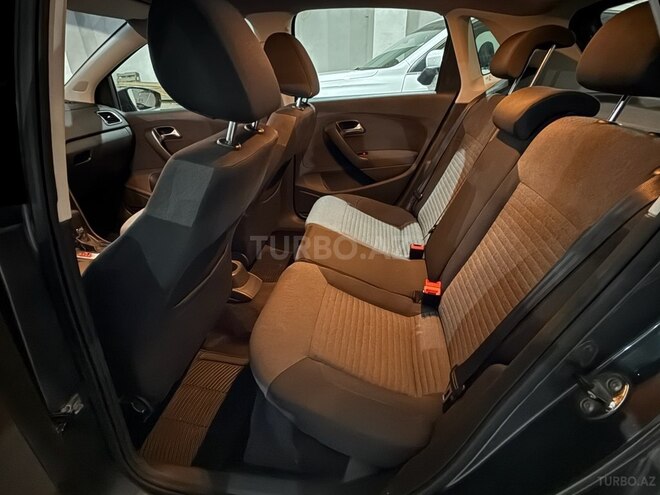 Volkswagen Polo 2010, 184,000 km - 1.4 л - Bakı