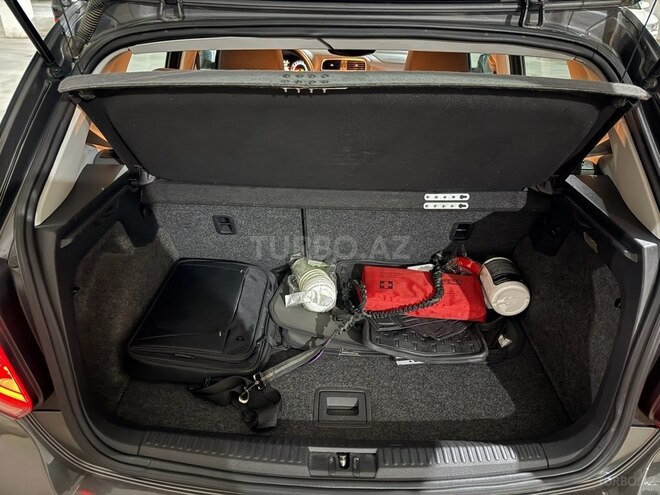 Volkswagen Polo 2010, 184,000 km - 1.4 л - Bakı