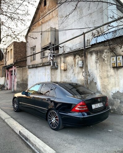 Mercedes C 240 2001, 396,444 km - 2.4 l - Gəncə