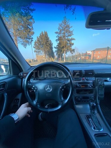 Mercedes C 240 2001, 396,444 km - 2.4 l - Gəncə
