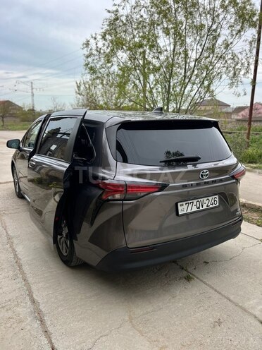 Toyota Sienna 2021, 82,000 km - 2.5 l - Bakı