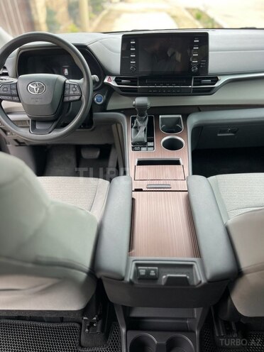 Toyota Sienna 2021, 82,000 km - 2.5 l - Bakı