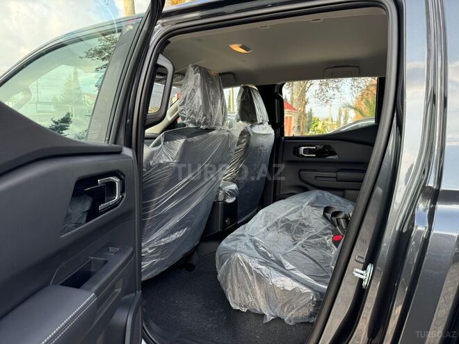 Mitsubishi L200-12
