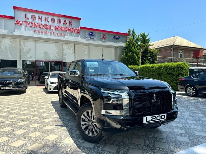 Mitsubishi L200-2