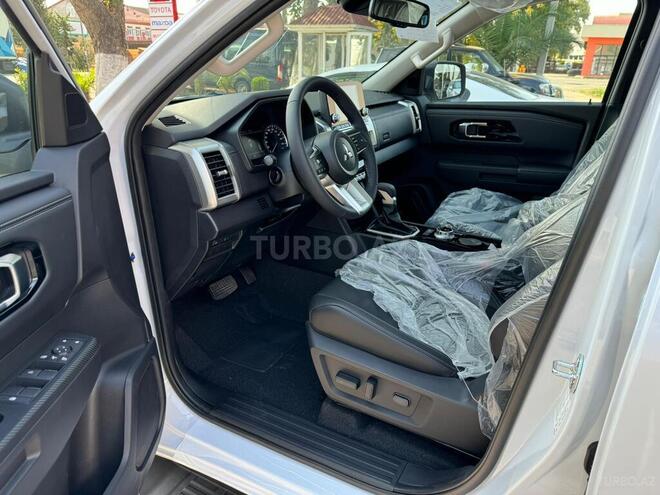 Mitsubishi L200-8