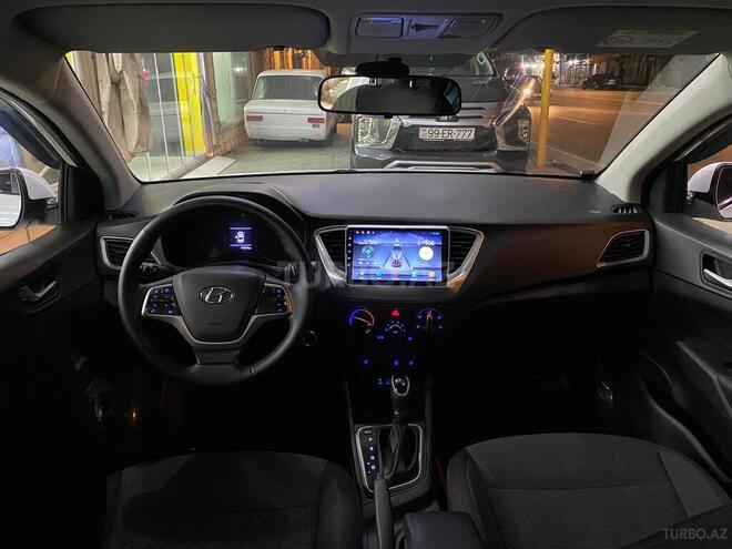 Hyundai Accent 2017, 180,000 km - 1.4 l - Bakı