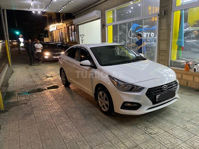 Hyundai Accent 2017, 180,000 km - 1.4 l - Bakı
