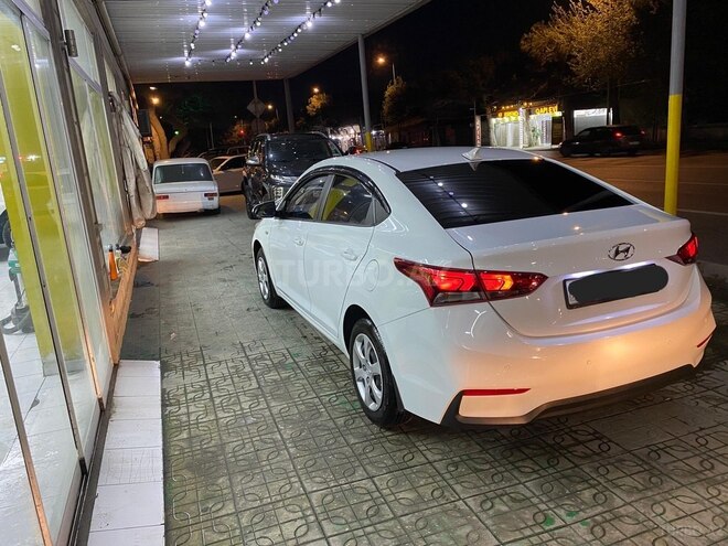 Hyundai Accent 2017, 180,000 km - 1.4 l - Bakı