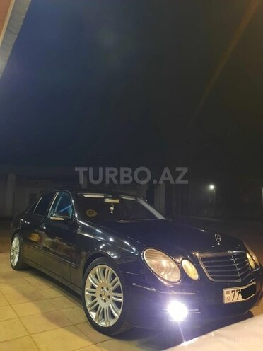 Mercedes E 220 d-4