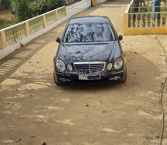 Mercedes E 220 d-5