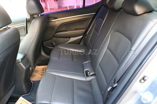 Hyundai Avante 2016, 178,100 km - 1.6 l - Sumqayıt