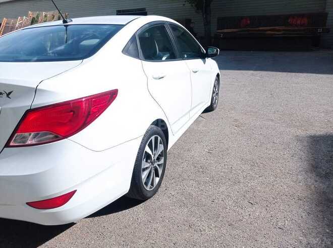 Hyundai Accent 2017, 48,800 km - 1.6 л - Bakı