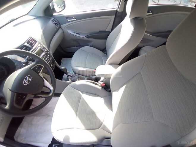 Hyundai Accent 2017, 48,800 km - 1.6 л - Bakı