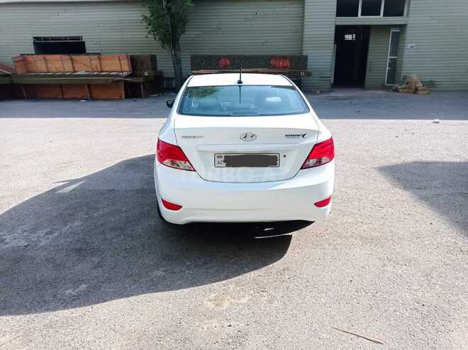 Hyundai Accent 2017, 48,800 km - 1.6 л - Bakı