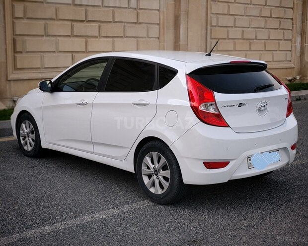 Hyundai Accent 2016, 100,100 km - 1.6 l - Bakı