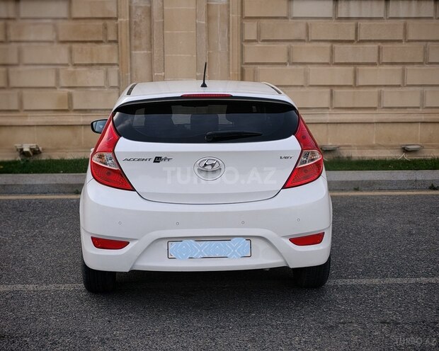 Hyundai Accent 2016, 100,100 km - 1.6 l - Bakı