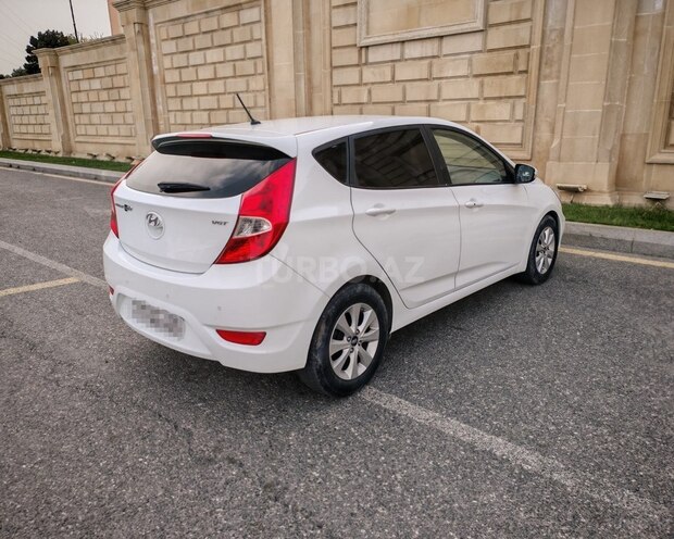 Hyundai Accent 2016, 100,100 km - 1.6 l - Bakı
