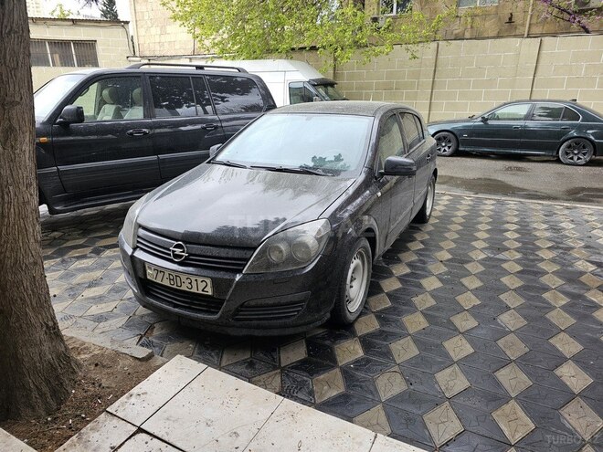 Opel Astra 2005, 150,000 km - 1.4 l - Quba