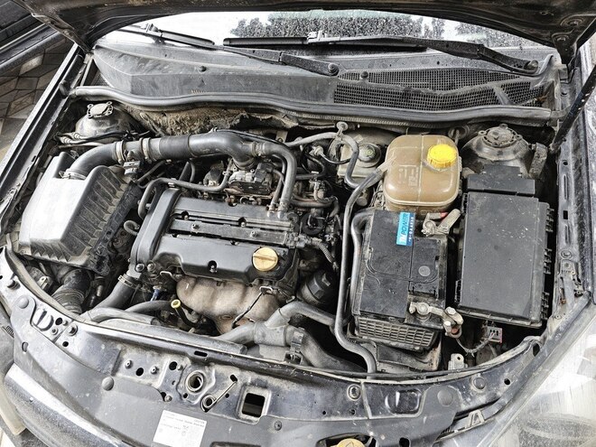 Opel Astra 2005, 150,000 km - 1.4 l - Quba