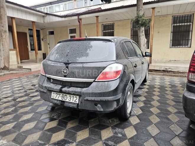 Opel Astra 2005, 150,000 km - 1.4 l - Quba