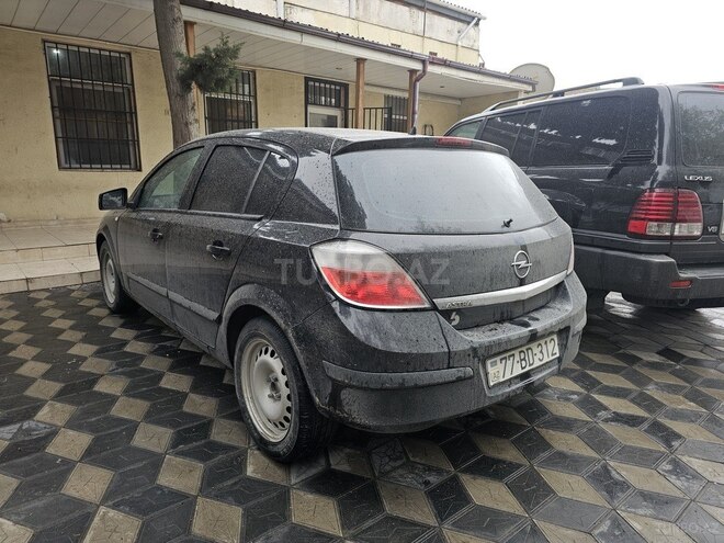 Opel Astra 2005, 150,000 km - 1.4 l - Quba