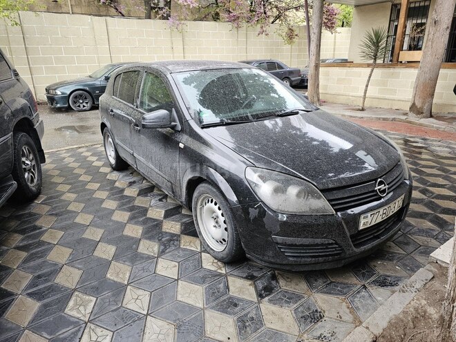 Opel Astra 2005, 150,000 km - 1.4 l - Quba