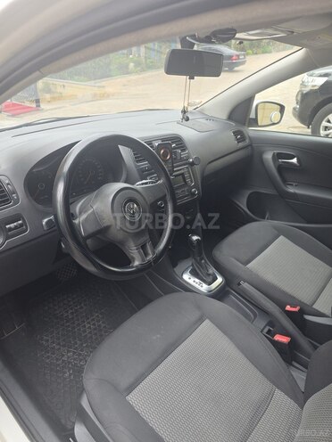 Volkswagen Polo 2013, 254,000 km - 1.6 l - Bakı