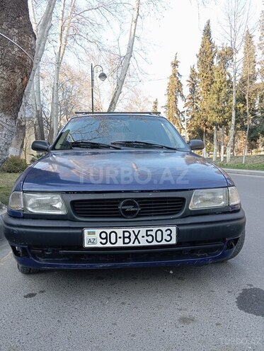 Opel Astra 1995, 500,000 km - 1.6 l - Göyçay