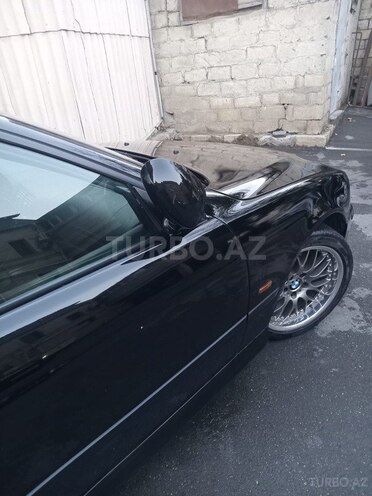 BMW 528 2000, 280,000 km - 2.8 л - Bakı