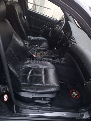 BMW 528 2000, 280,000 km - 2.8 л - Bakı