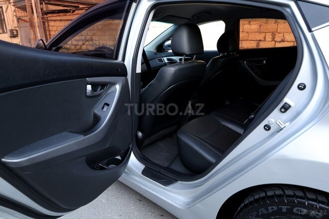 Hyundai Avante 2014, 156,520 km - 1.6 l - Bakı