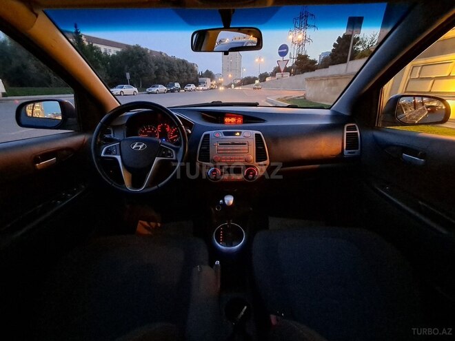Hyundai i20 2010, 212,000 km - 1.6 l - Bakı