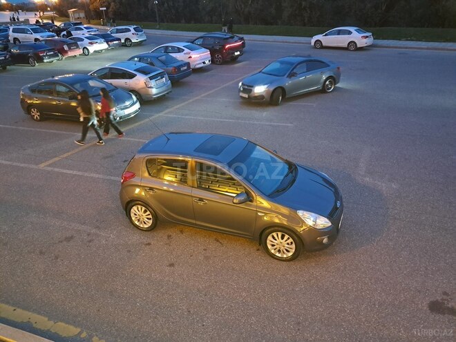 Hyundai i20 2010, 212,000 km - 1.6 l - Bakı