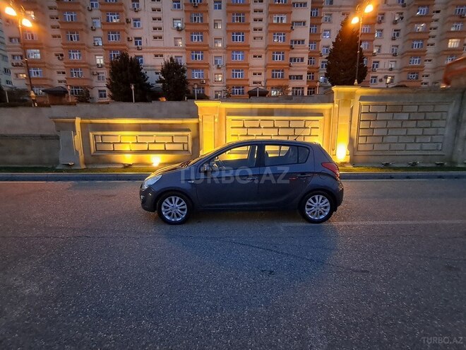 Hyundai i20 2010, 212,000 km - 1.6 l - Bakı