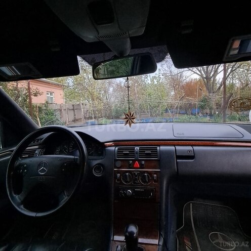 Mercedes E 220 d 1999, 400,000 km - 2.2 л - Ağdam