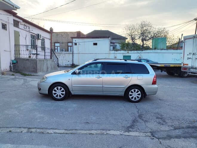 Toyota Corolla 2005, 250,000 km - 1.4 l - Bakı