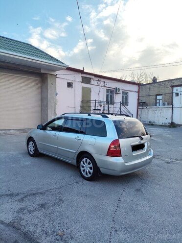 Toyota Corolla 2005, 250,000 km - 1.4 l - Bakı